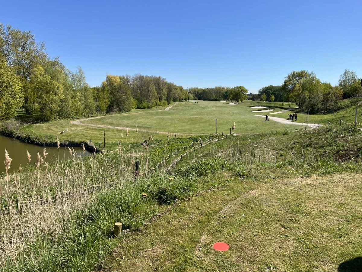 Hole 4